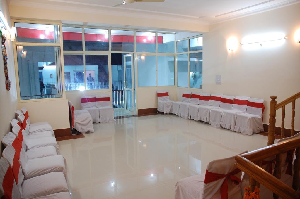 Hotel Magnet House เดห์ราดุน ภายนอก รูปภาพ